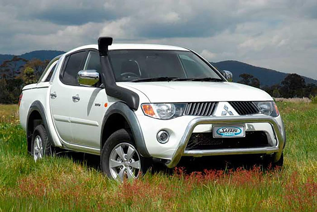 Safari Snorkel V-Spec Mitsubishi Triton ML 3.2Ltr Diesel 10/2006- 08/2009