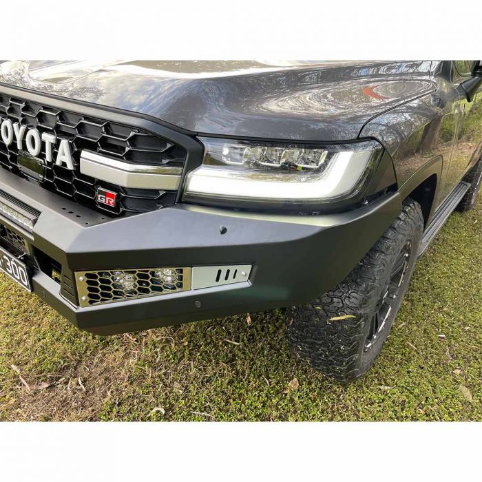 TJM Venturer Bull Bar - Toyota 300 Series Landcruiser 2021+