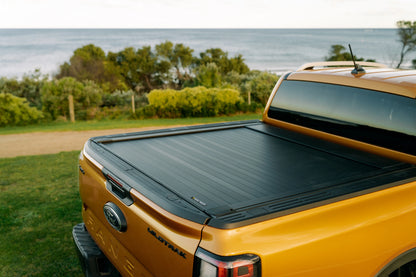 Mountain Top manual roll cover on a Ford Ranger outdoors