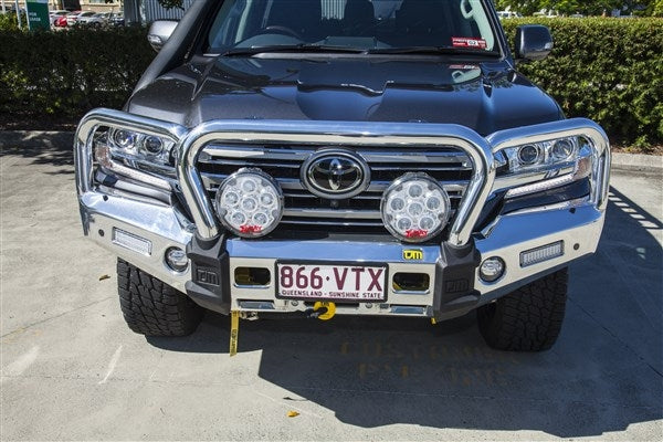 TJM Signature Bull Bar - Toyota Landcruiser 200 Series 09/2015+
